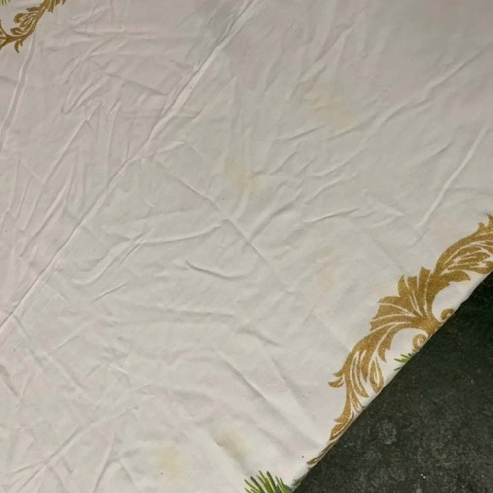 Vintage Christmas Tablecloth Holly Berry Gold‎ Trim Holiday 89 x 59 Rectangle
